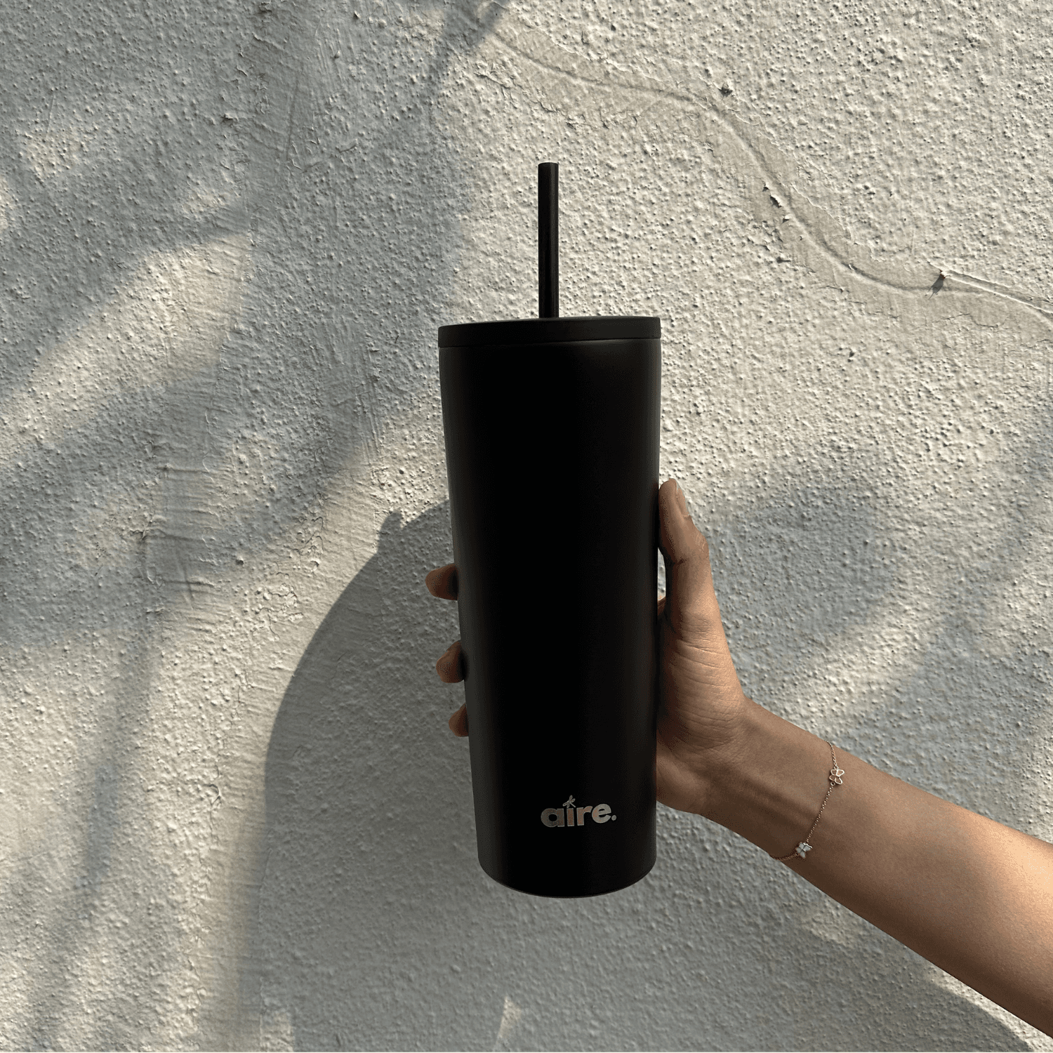 Aire Sip 700ml — Noir