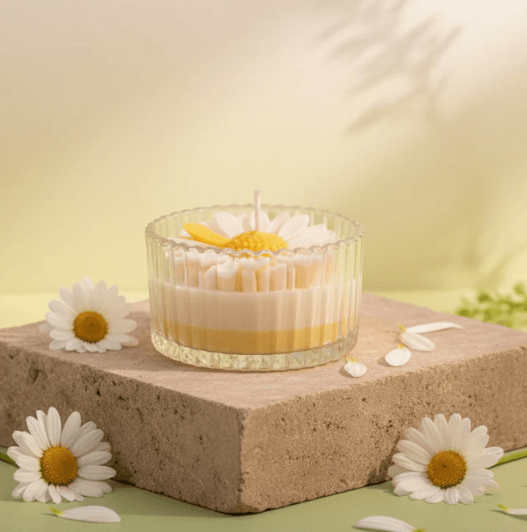 Daisy Ribbed Glass Candle